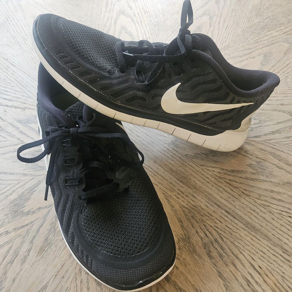 NIKE Women US 8.5 Free 5.0 Training Running Black White Shoes 724383-002‎ C6 - Picture 9 of 9
